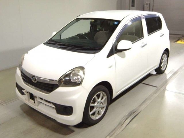 7030 Daihatsu Mira e s LA300S 2014 г. (TAA Tohoku)